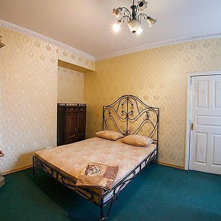 Historic Apartment Near Rynor Square Liov Exterior foto