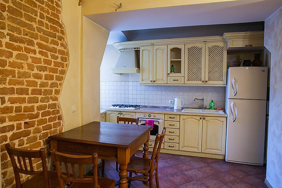 Historic Apartment Near Rynor Square Liov Exterior foto