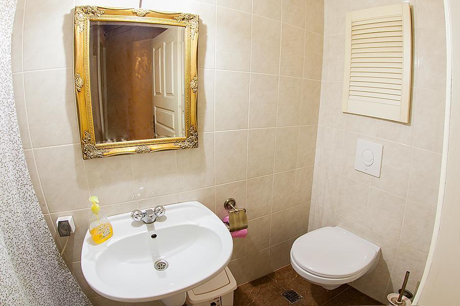 Historic Apartment Near Rynor Square Liov Exterior foto